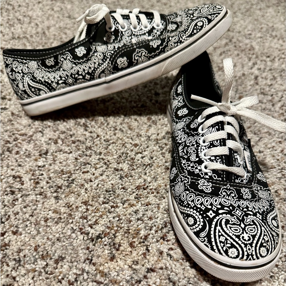 Bandana Print Vans